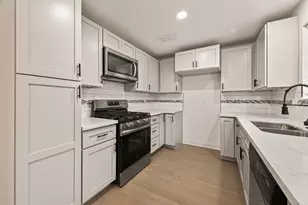 9527 Vanwood St, Houston, TX 77040 - Photo 9