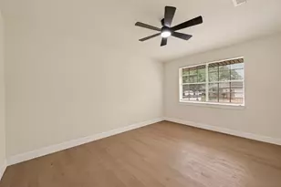 9527 Vanwood St, Houston, TX 77040 - Photo 17