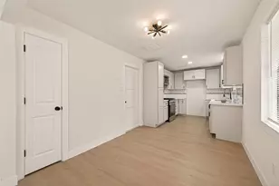 9527 Vanwood St, Houston, TX 77040 - Photo 7