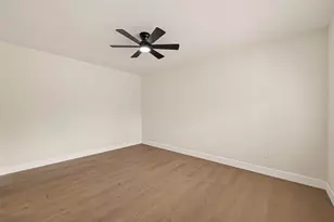 9527 Vanwood St, Houston, TX 77040 - Photo 13
