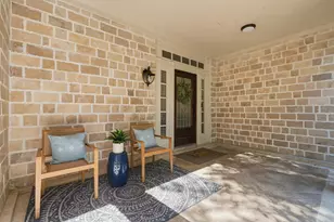 39 Creek Forest Ln, Conroe, TX 77384 - Photo 5