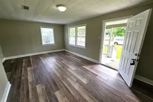 202 N Logan St, Texas City, TX 77590 - Photo 3