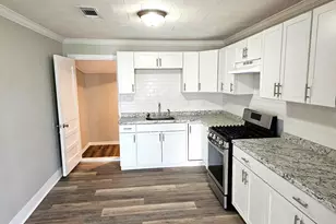 202 N Logan St, Texas City, TX 77590 - Photo 9