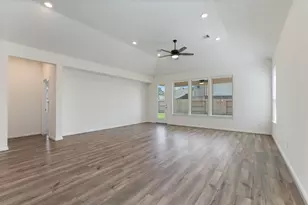 12934 Basswood Smt Dr, Houston, TX 77044 - Photo 11