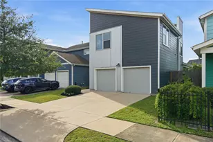 910 Hillstar St, Houston, TX 77009 - Photo 25