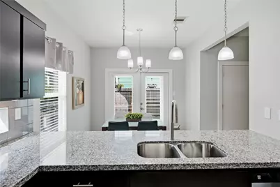 910 Hillstar Street, Houston, TX 77009 - Photo 9