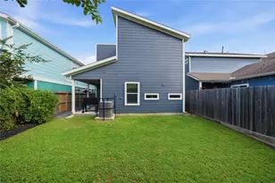910 Hillstar St, Houston, TX 77009 - Photo 23