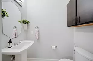 910 Hillstar St, Houston, TX 77009 - Photo 11