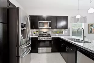 910 Hillstar St, Houston, TX 77009 - Photo 5