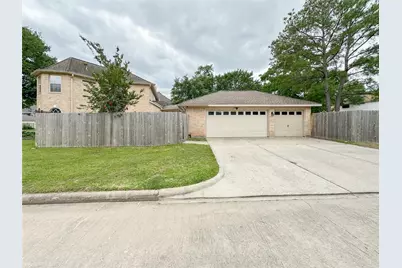 9402 Brentwood Lakes Circle, Spring, TX 77379 - Photo 9