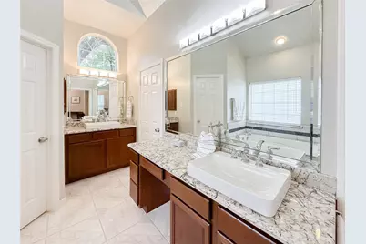 9402 Brentwood Lakes Circle, Spring, TX 77379 - Photo 25