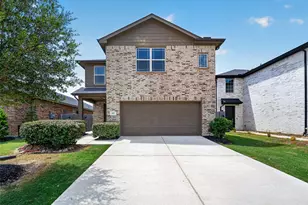 187 Lucky Mnr Ln, La Porte, TX 77571 - Photo 1