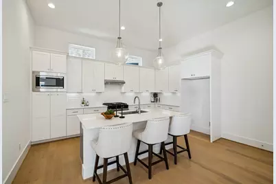 1403 W 21st St #C, Houston, TX 77008 - Photo 11