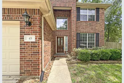 43 W Spindle Tree Circle, The Woodlands, TX 77382 - Photo 3