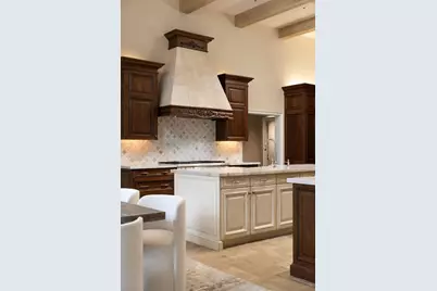 1 Gage Court, Houston, TX 77024 - Photo 15