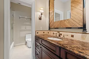 1 Gage Ct, Houston, TX 77024 - Photo 45