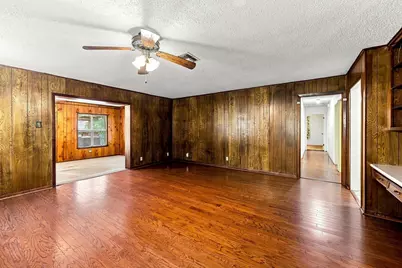 323 Park Hill Street, Huntsville, TX 77340 - Photo 7