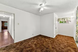 323 Parkhill St, Huntsville, TX 77340 - Photo 13