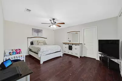 5343 Royal Parkway, Friendswood, TX 77546 - Photo 9