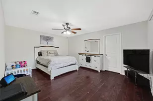 5343 Royal Pkwy, Friendswood, TX 77546 - Photo 9