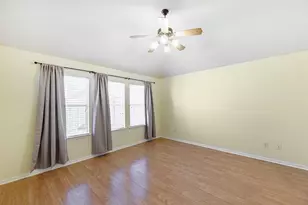 10834 Windfern Lakes St, Houston, TX 77064 - Photo 9