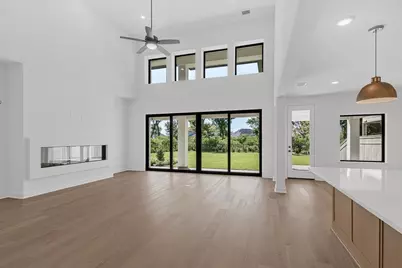 1918 Cathedral Bend Drive, Missouri City, TX 77459 - Photo 5