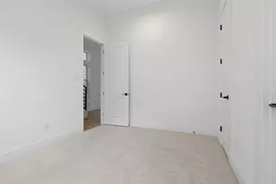 326 Eastwood St, Houston, TX 77011 - Photo 21