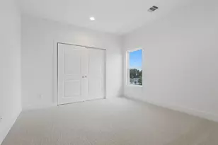 326 Eastwood St, Houston, TX 77011 - Photo 17