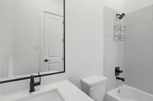 326 Eastwood St, Houston, TX 77011 - Photo 15