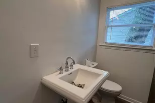 56 Trenwood Ln, Houston, TX 77022 - Photo 23