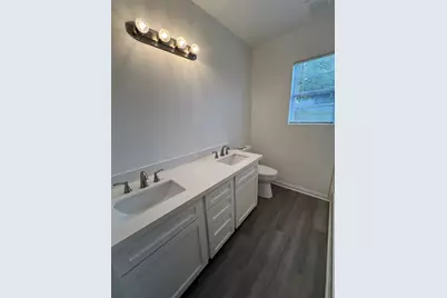 56 Trenwood Lane, Houston, TX 77022 - Photo 19