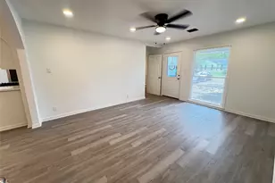 56 Trenwood Ln, Houston, TX 77022 - Photo 7