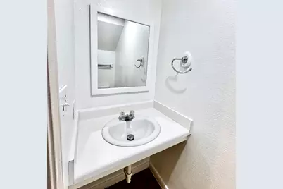 2110 Turner Drive, Houston, TX 77093 - Photo 9