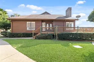 717 Davis Rd, League City, TX 77573 - Photo 1
