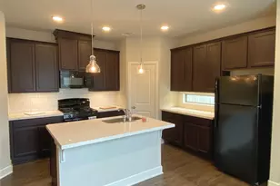 285 Woodland Hills Dr, Conroe, TX 77303 - Photo 5