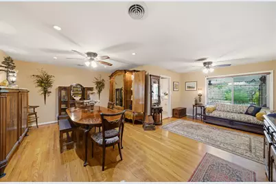 9910 Pine Lake Drive, Houston, TX 77055 - Photo 7