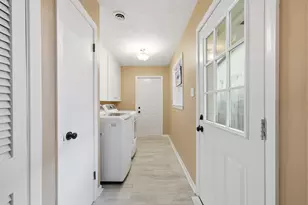 9910 Pine Lake Dr, Houston, TX 77055 - Photo 21