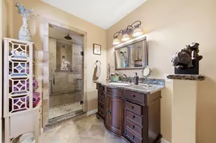 9910 Pine Lake Dr, Houston, TX 77055 - Photo 15