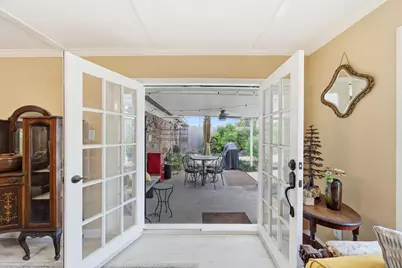 9910 Pine Lake Drive, Houston, TX 77055 - Photo 13