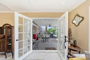 9910 Pine Lake Dr, Houston, TX 77055 - Photo 13