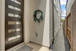 1022 Dorothy St, Houston, TX 77008 - Photo 3