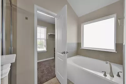 11323 Creekway Bend Drive, Humble, TX 77396 - Photo 13