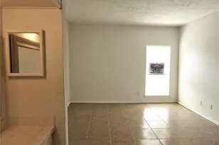 9707 Richmond Ave, Houston, TX 77042 - Photo 11
