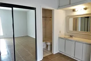 9707 Richmond Ave, Houston, TX 77042 - Photo 13