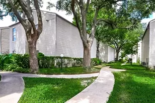 9707 Richmond Ave, Houston, TX 77042 - Photo 21