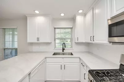 2506 Lively, Sugar Land, TX 77479 - Photo 7