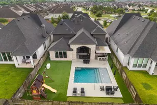 8815 Autumn Pine Dr, Missouri City, TX 77459 - Photo 1