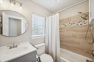 15910 Park Center Dr, Houston, TX 77059 - Photo 23