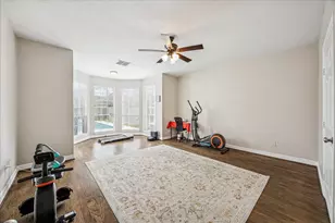 15910 Park Center Dr, Houston, TX 77059 - Photo 15