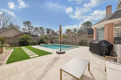 15910 Park Center Drive, Houston, TX 77059 - Photo 27